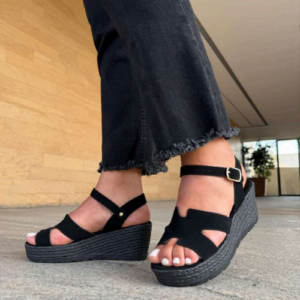 Sandalia "Monochrome Urban"