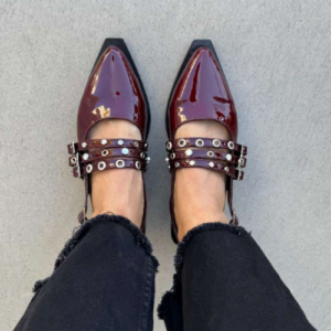 Zapatos Mary Jane Slingback con Triple Hebilla y Punta Fina