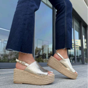 Zuecos de Cuña Alta con Plataforma