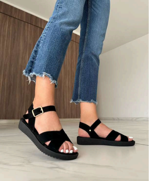 Sandalia "Urban Cross" Negra - Image 2