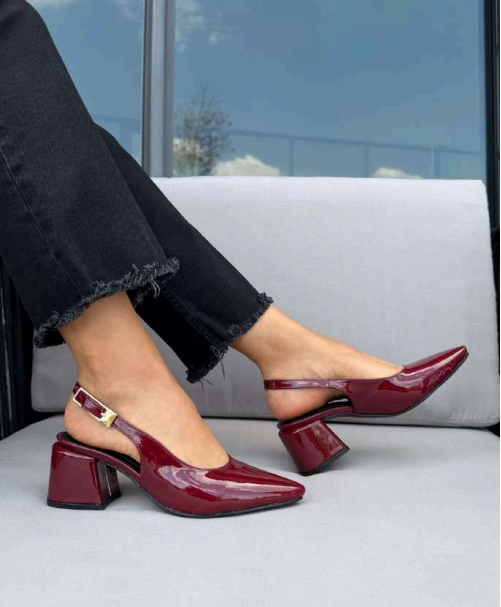 Zapatilla Slingback "Glossy Chic" - Image 3