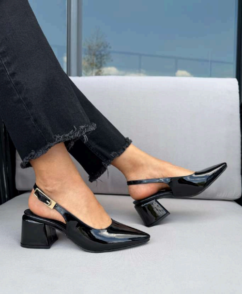Zapatilla Slingback "Glossy Chic" - Image 4